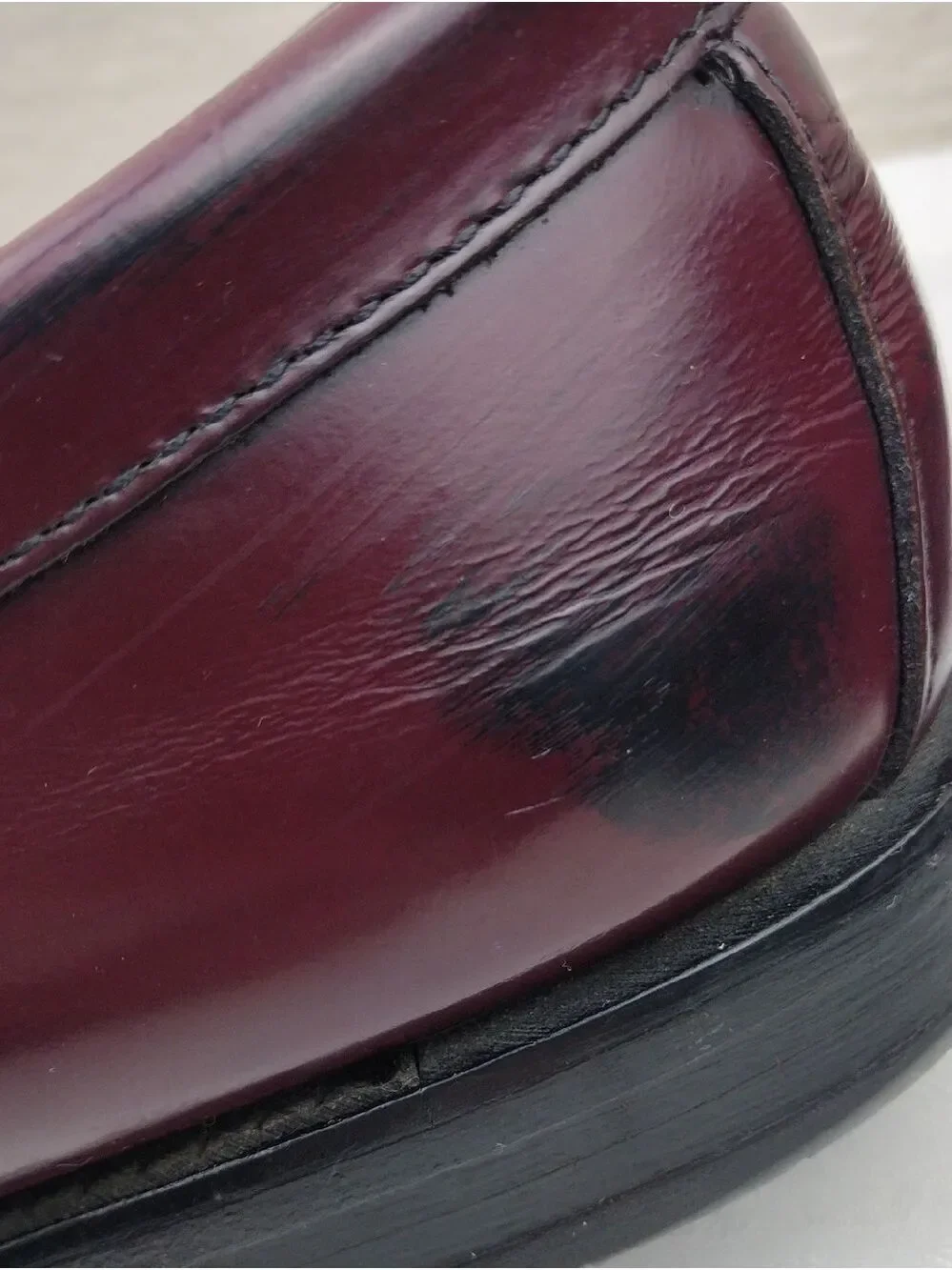 G.H. Bass & Co Weejuns Men's Burgundy Leather Upper Low Heel Penny Loafer Shoe